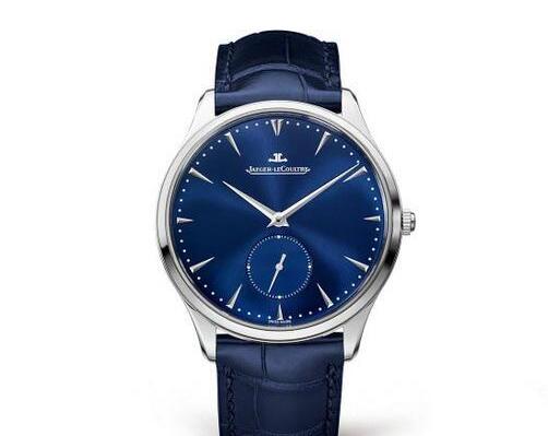 The blue leather strap matches the blue dial perfectly, adding a dynamic touch to the model.